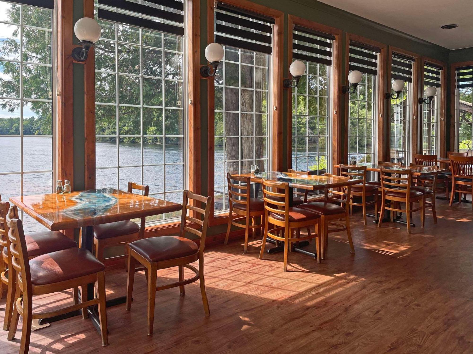 The Grand Tappattoo Resort, Ascend Hotel Collection Otter Lake Buitenkant foto