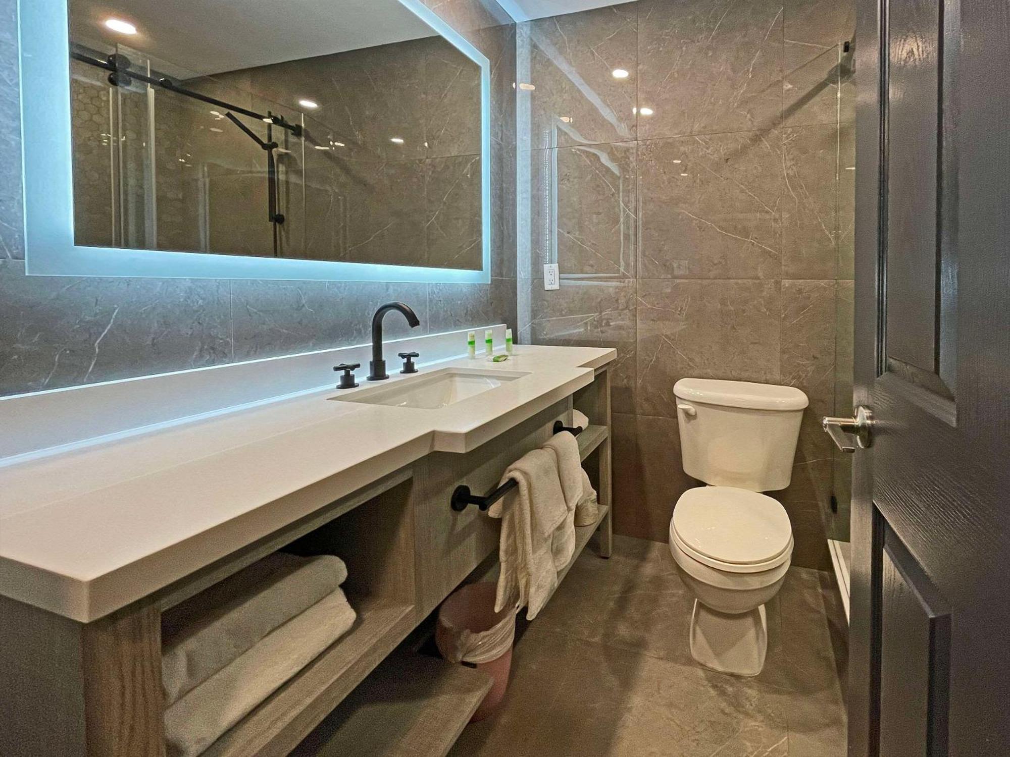 The Grand Tappattoo Resort, Ascend Hotel Collection Otter Lake Buitenkant foto